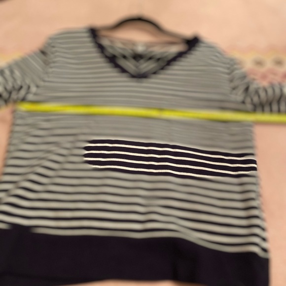 A New Day Women's Striped Long Sleeve V-Neck Pullover sz M - Picture 7 of 8